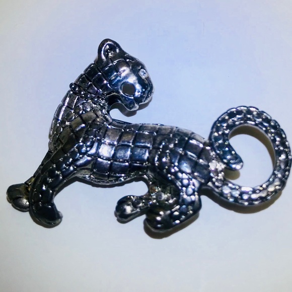 Vintage Jewelry - 💁🏻‍♀️3/10$ Vintage Panther Pin Brooch Silver